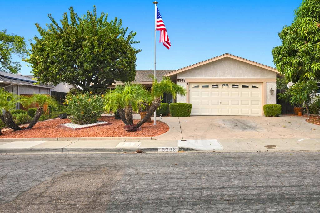 6368 Amberly St Property Photo 1
