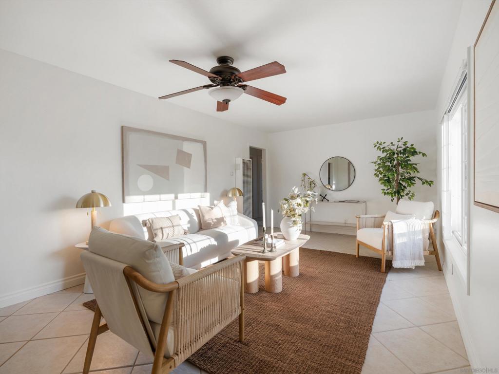 901 Capistrano Property Photo 4