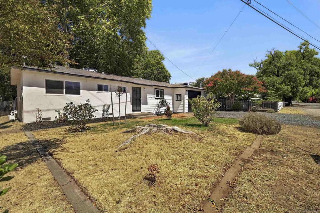 996 E Eaton Rd Property Photo 4