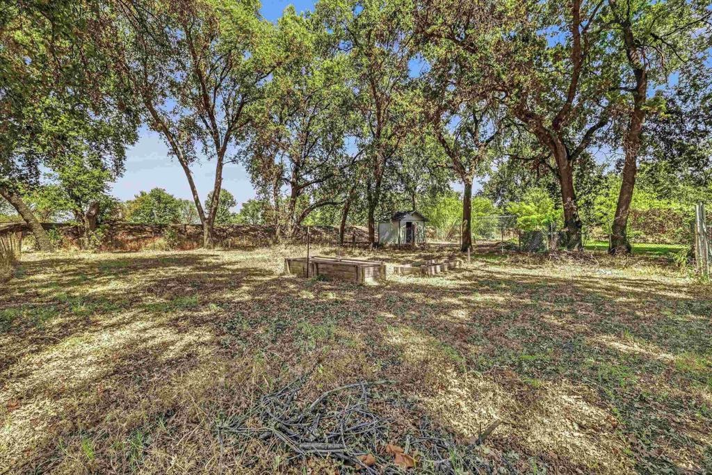 996 E Eaton Rd Property Photo 52
