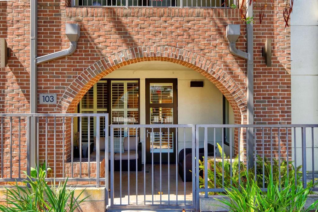 5440 La Jolla Blvd E103 Property Photo 3