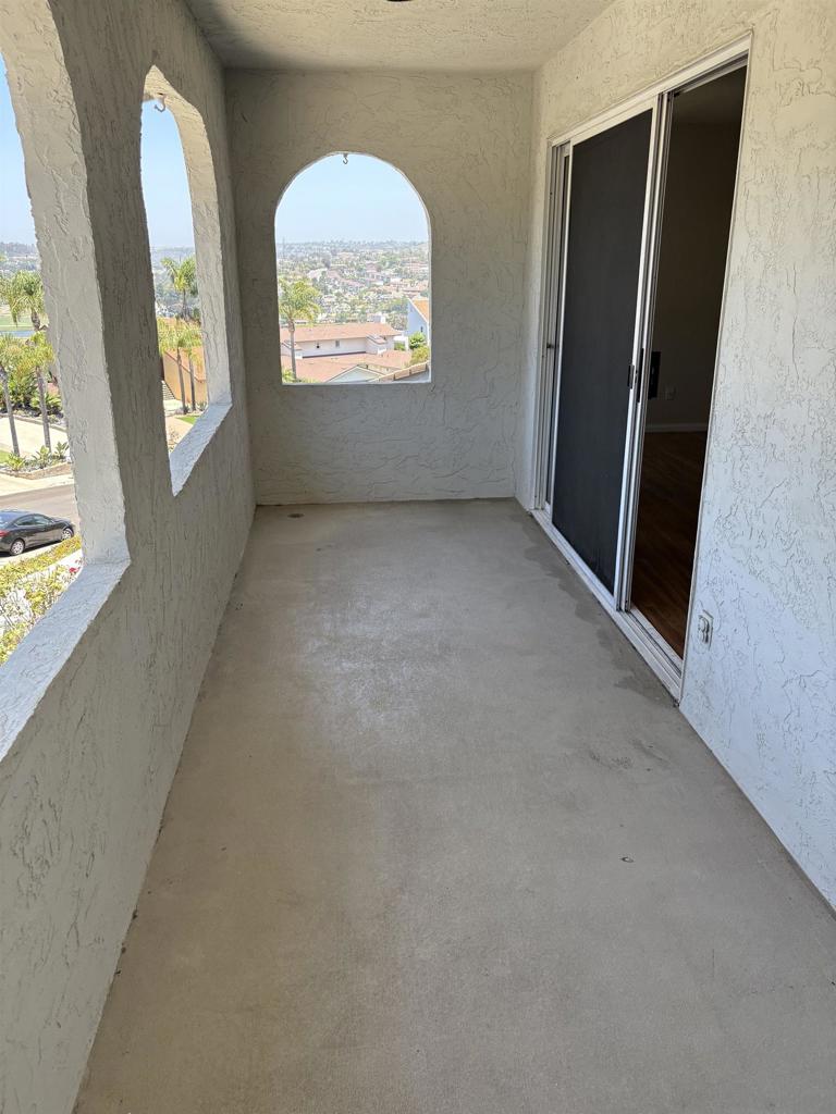 2411 Torrejon Property Photo 10