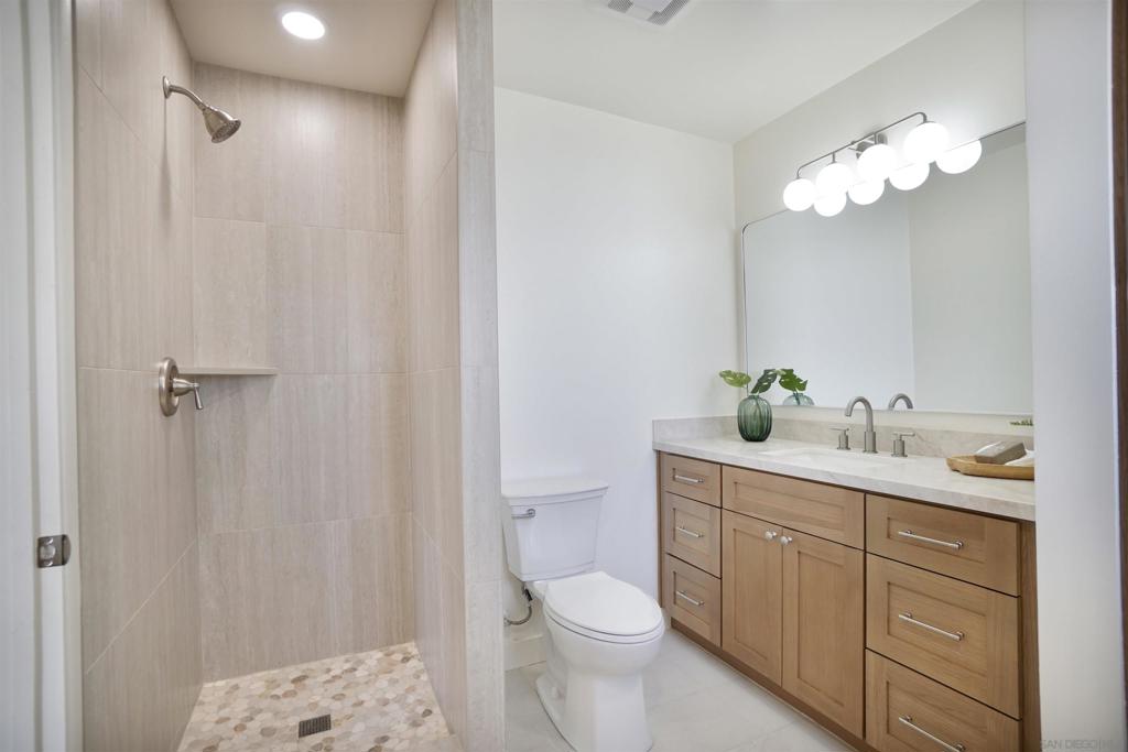 6821 Radcliffe Drive Property Photo 21