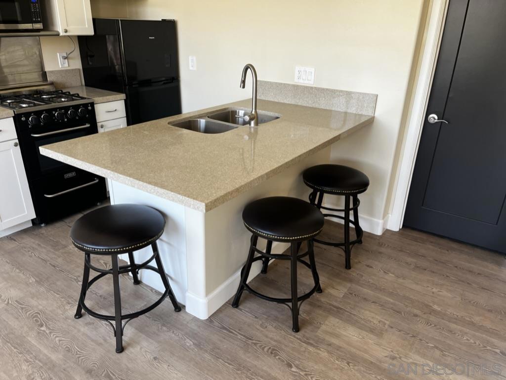 260021103SD Property Photo 12