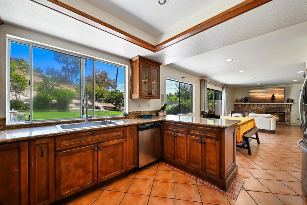 2884 Brandeis Dr. Property Photo 8