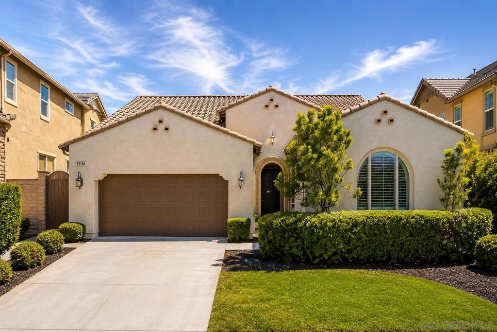 39186 Clydesdale Circle Property Photo 1
