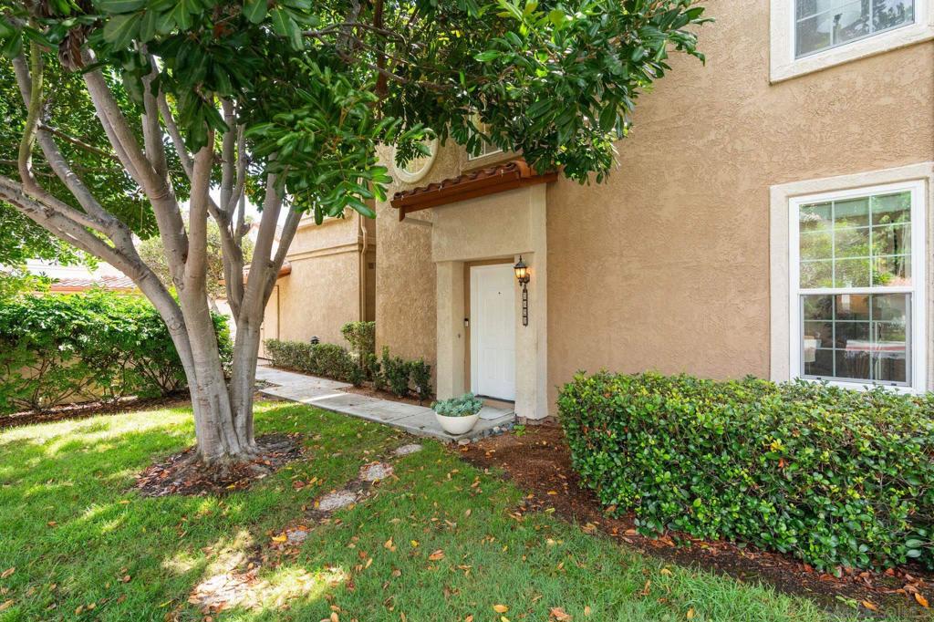 3821 Creststone Pl. Property Photo 1