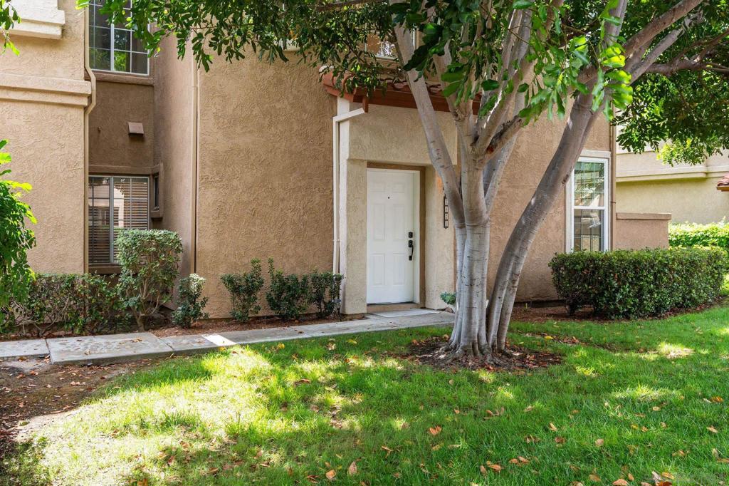3821 Creststone Pl. Property Photo 4