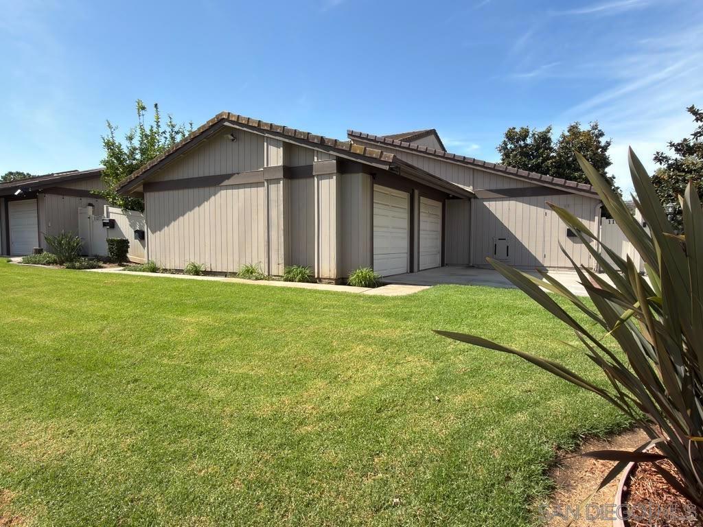 11375 Matinal Circle Property Photo 2