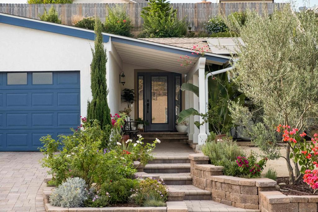9140 Inverness Property Photo 1