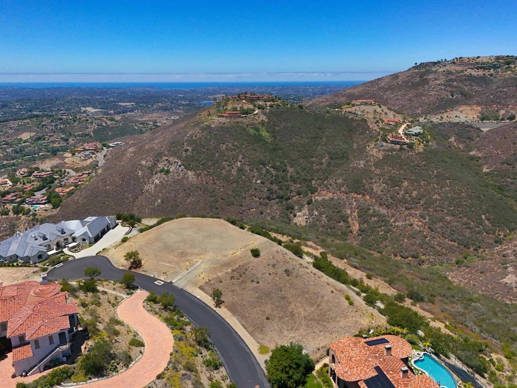 17928 El Brazo Property Photo 2