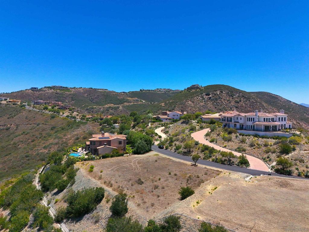 17928 El Brazo Property Photo 6