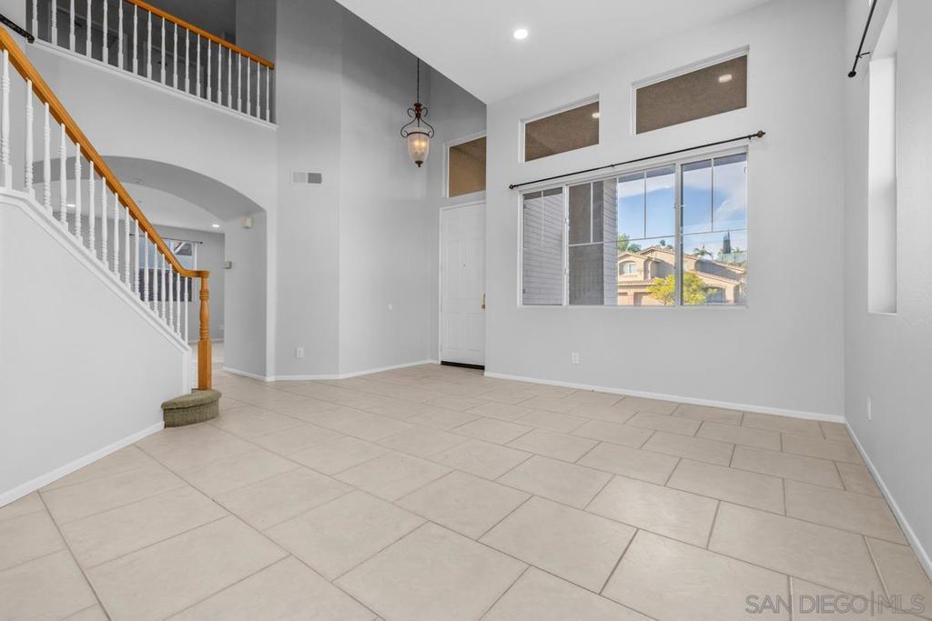 9910 Mollie Property Photo 6