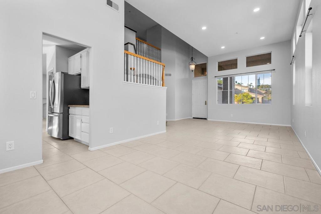 9910 Mollie Property Photo 7