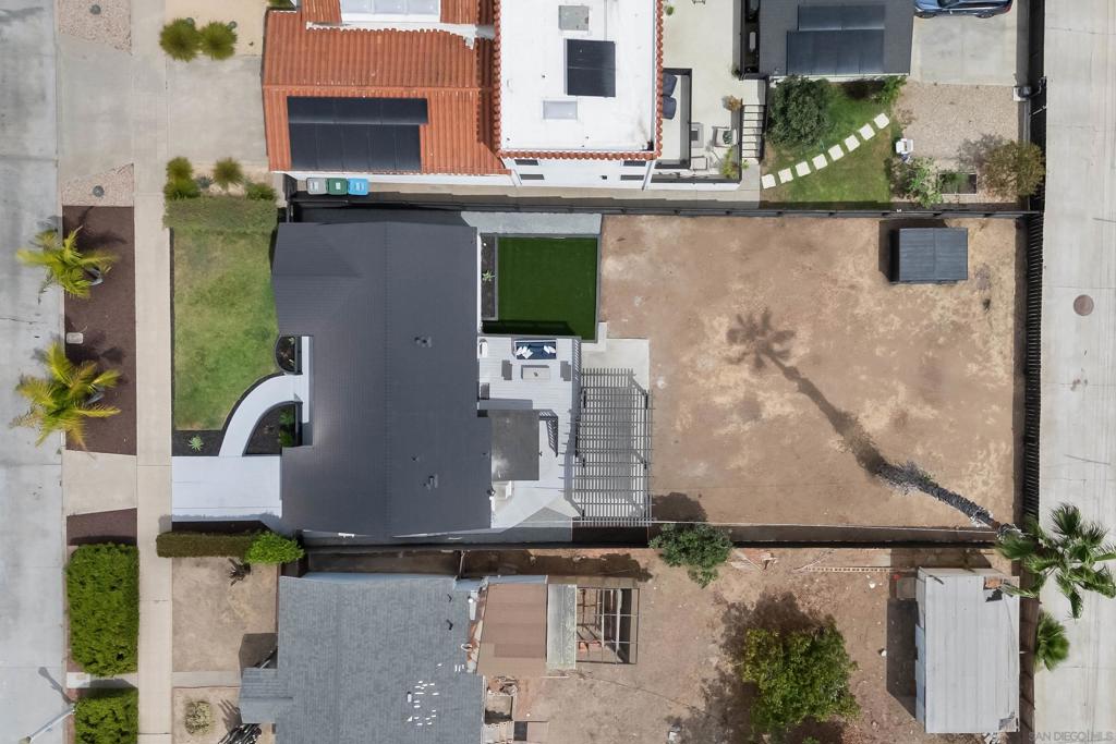 1529 Beryl St Property Photo 5