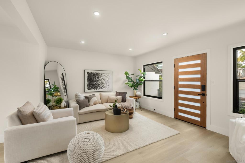 1529 Beryl St Property Photo 10