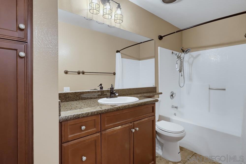 260021167SD Property Photo 13