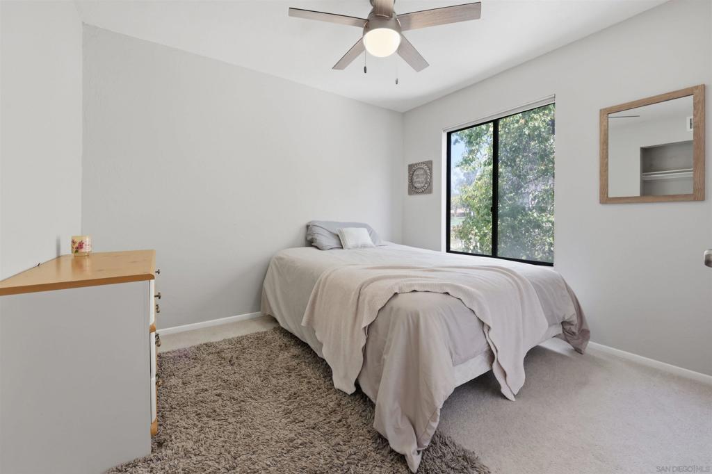 23621 Country Villa Rd Property Photo 12
