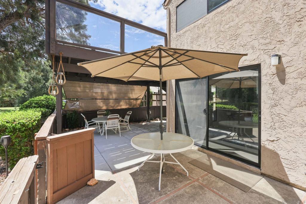 23621 Country Villa Rd Property Photo 17