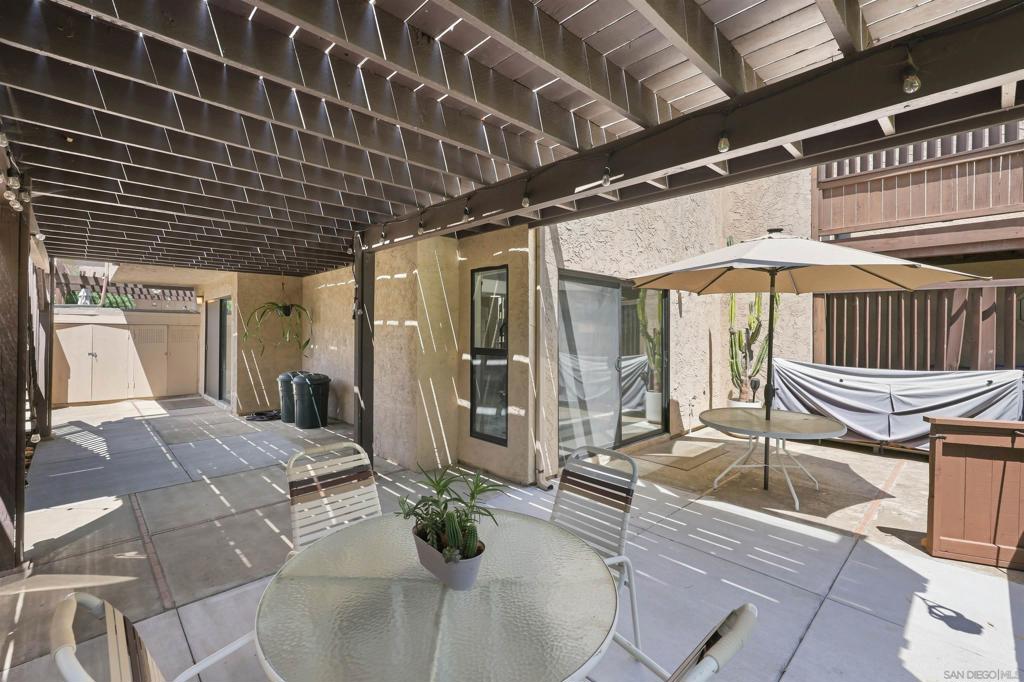23621 Country Villa Rd Property Photo 18