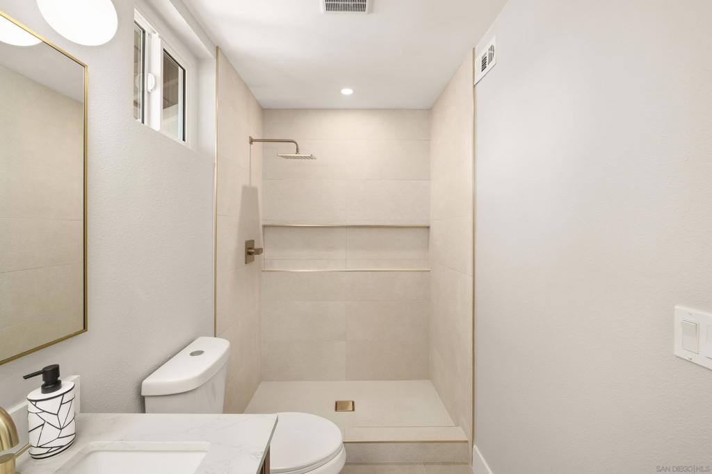 10065 Timberline Ct Property Photo 23
