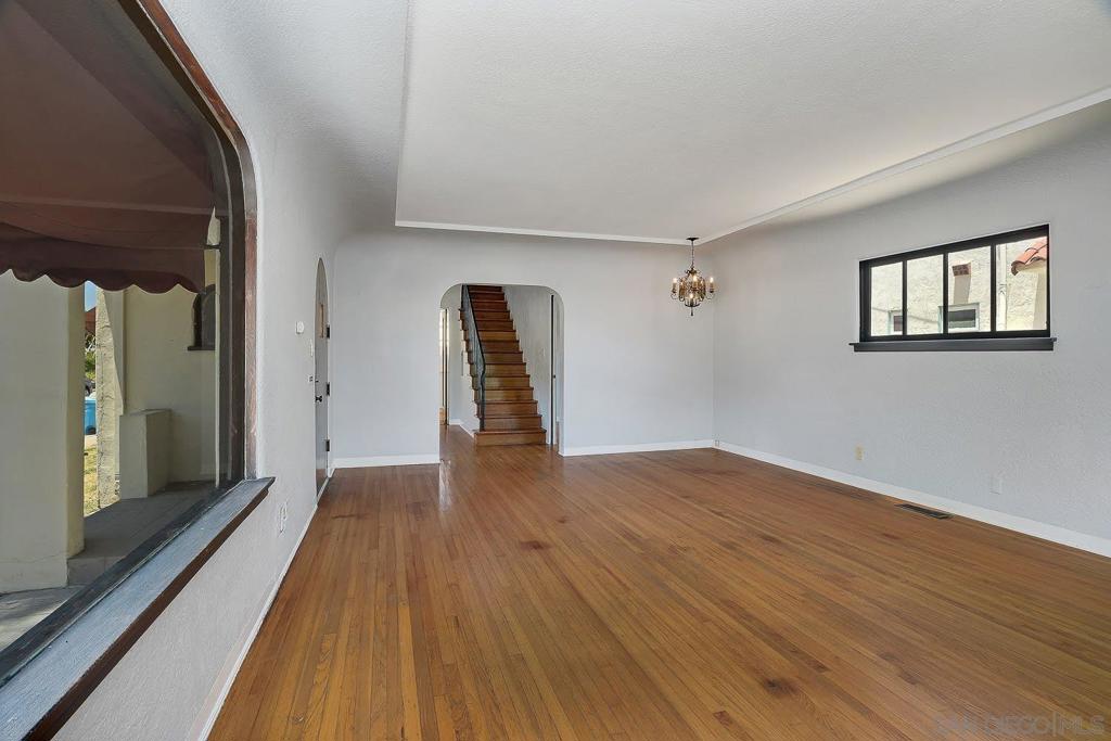 1240 Golden Gate Dr. Property Photo 12