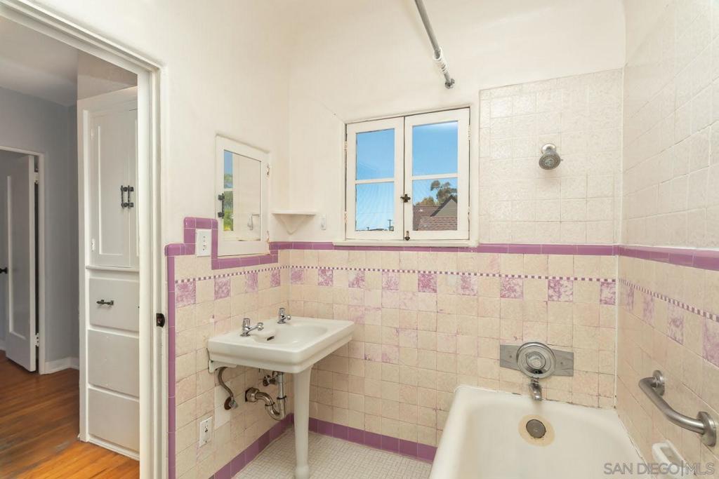 1240 Golden Gate Dr. Property Photo 36