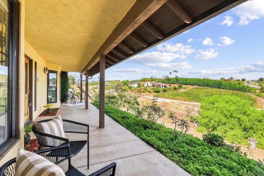 4286 Via De Los Cepillos Property Photo 3