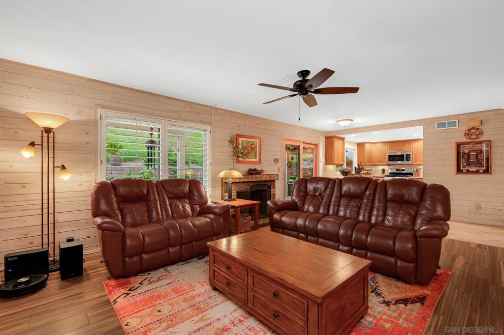 1734 Treseder Cir Property Photo 14