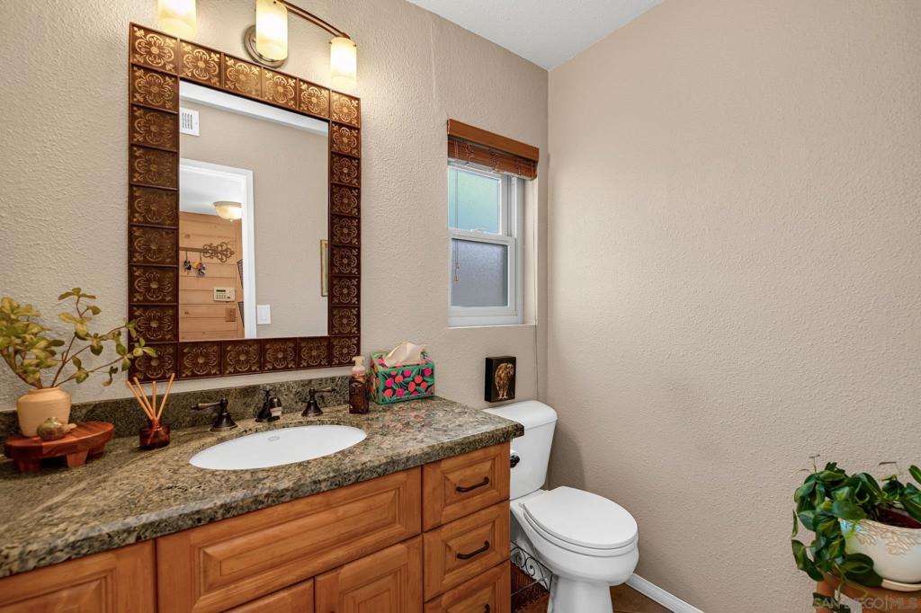1734 Treseder Cir Property Photo 27