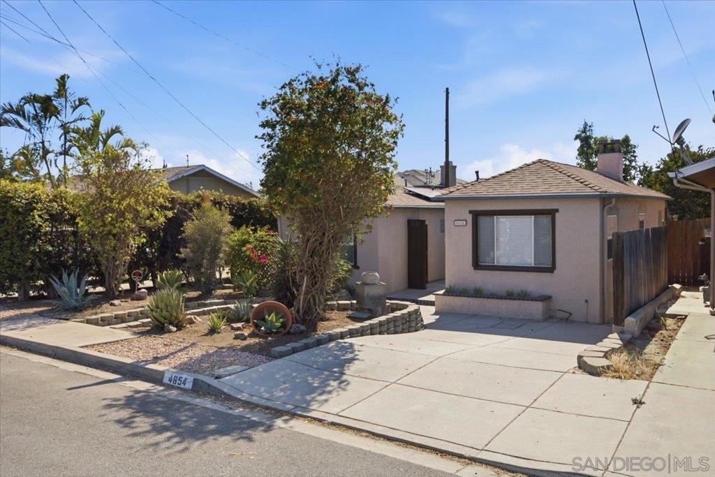 4654 68th Property Photo 32