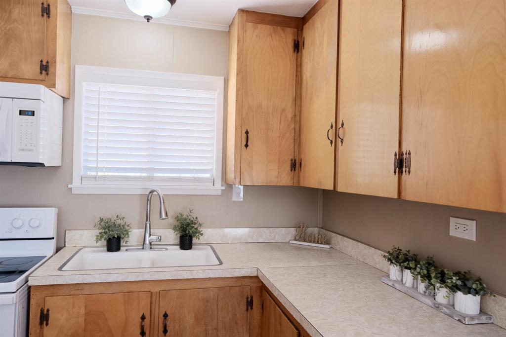 3406 Windward Drive Property Photo 11