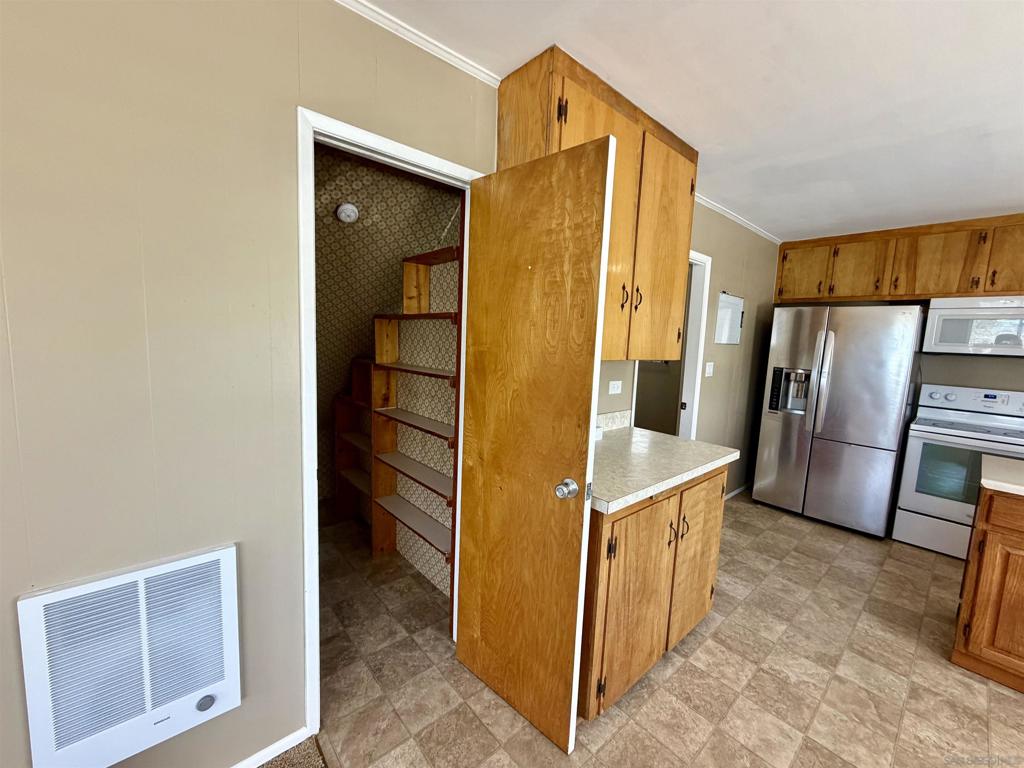 3406 Windward Drive Property Photo 16