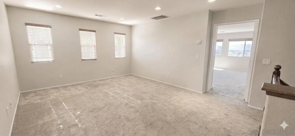 28716 Autumn Property Photo 5