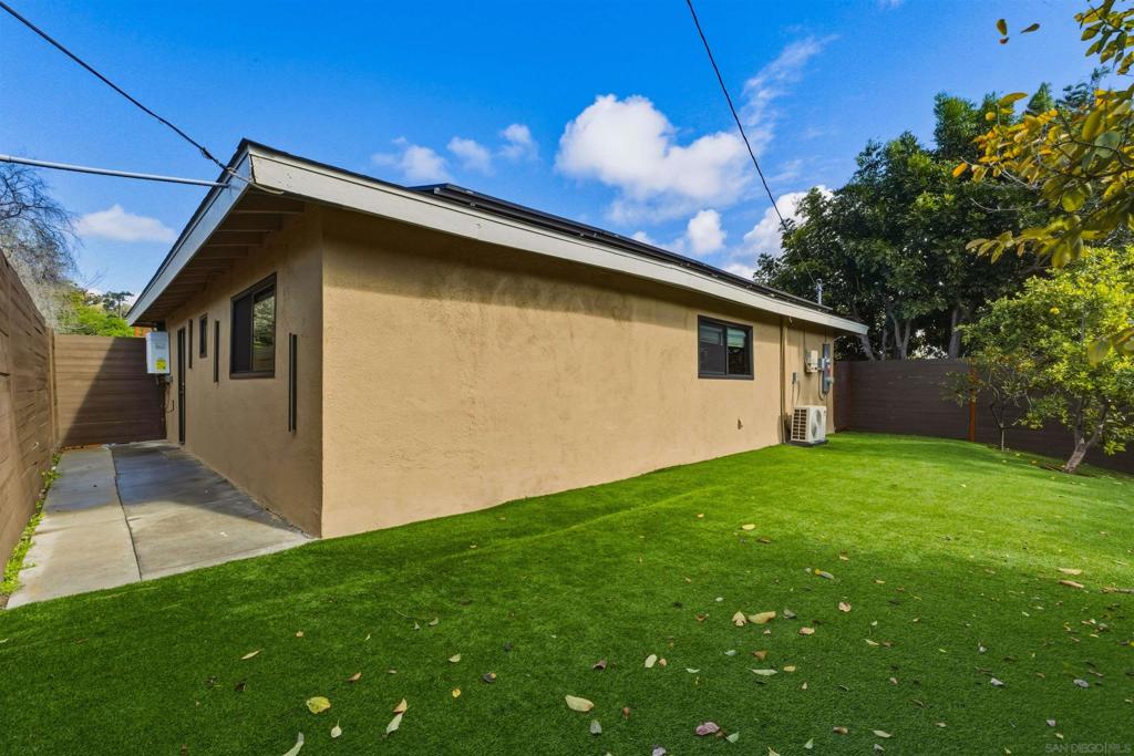 519 Camelot Dr Property Photo 35