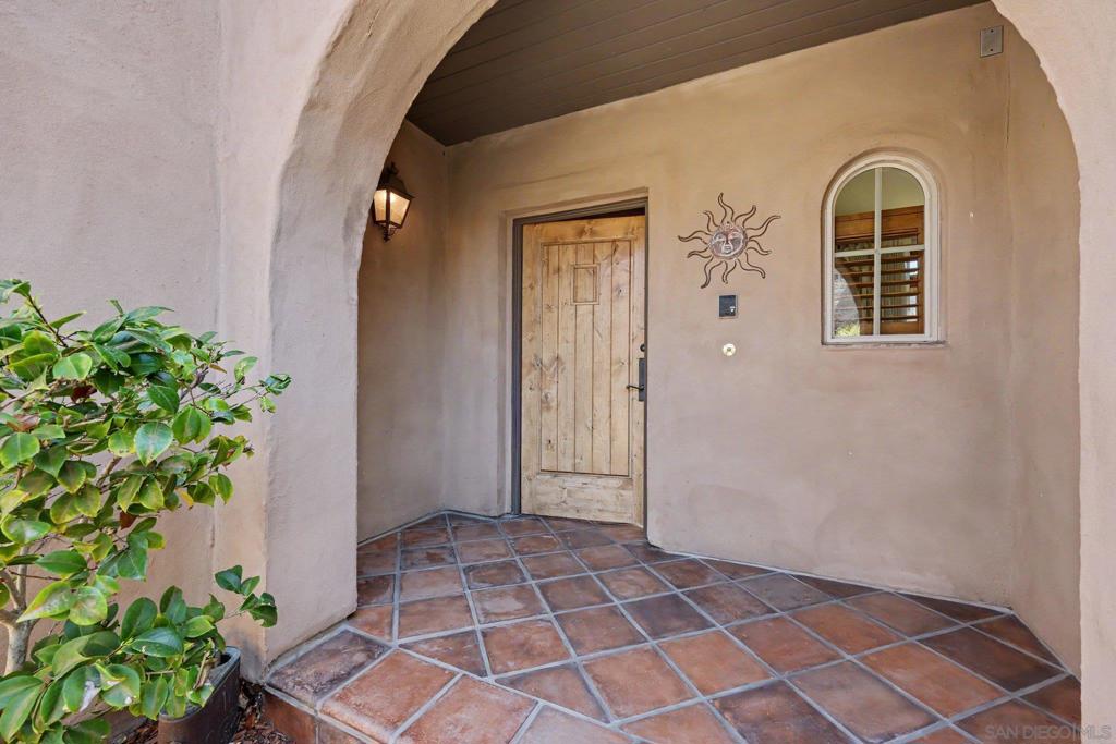 7929 Entrada De Luz East Property Photo 46