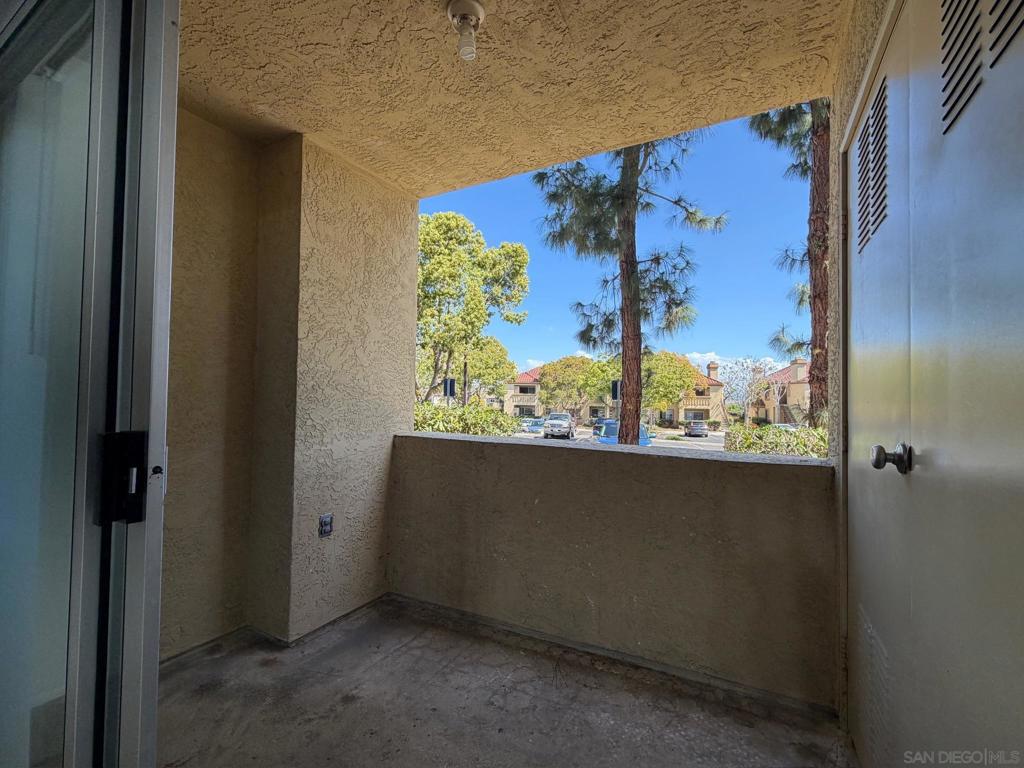 2057 Burton St 64 Property Photo 51