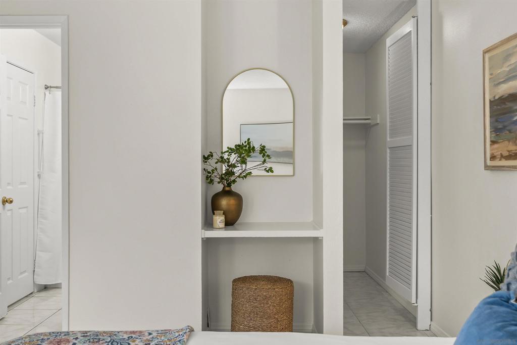 1725 Regency Way C Property Photo 2