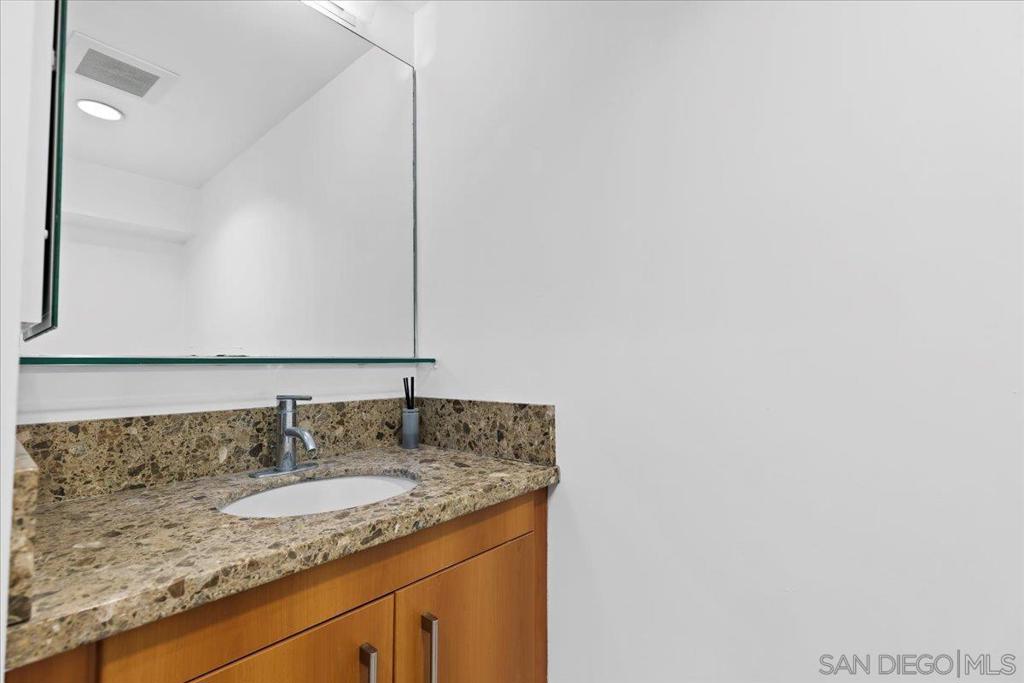 350 11th Ave 620 Property Photo 12