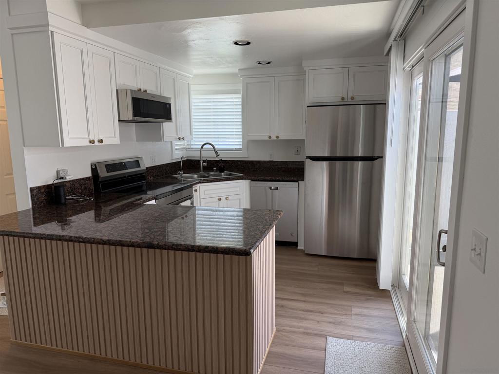 318 Riverview Way Property Photo 2
