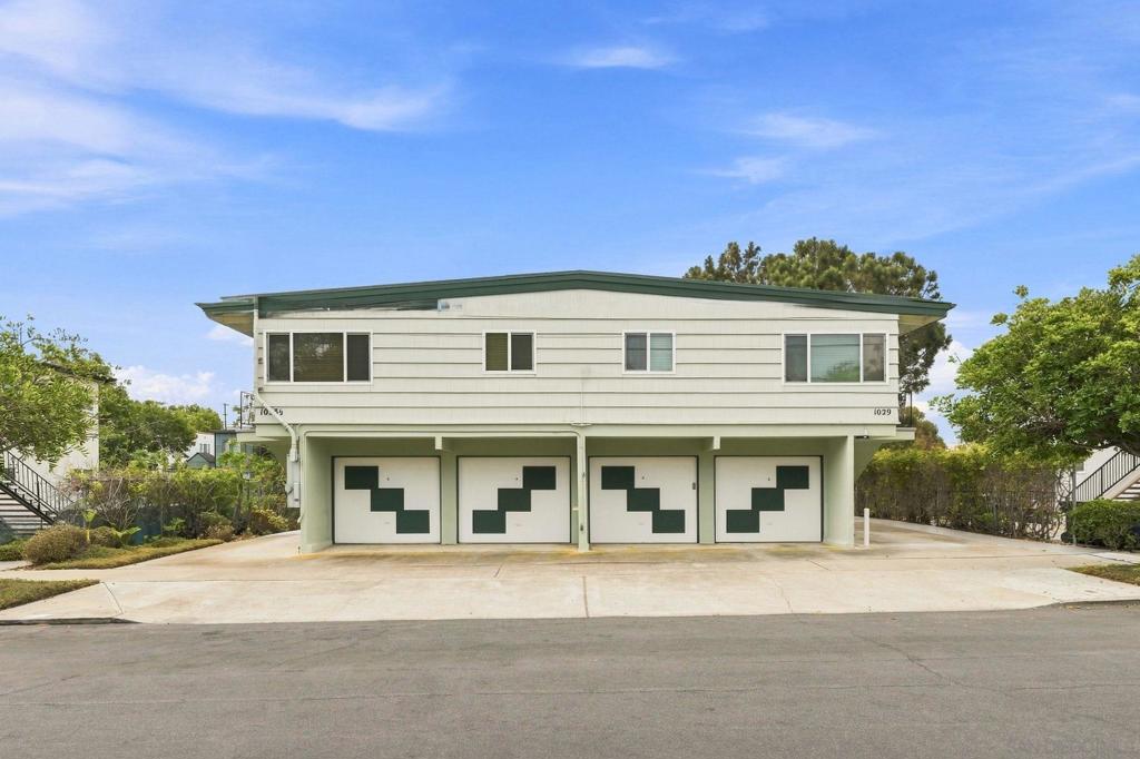 1029 Hayes Ave Property Photo 1
