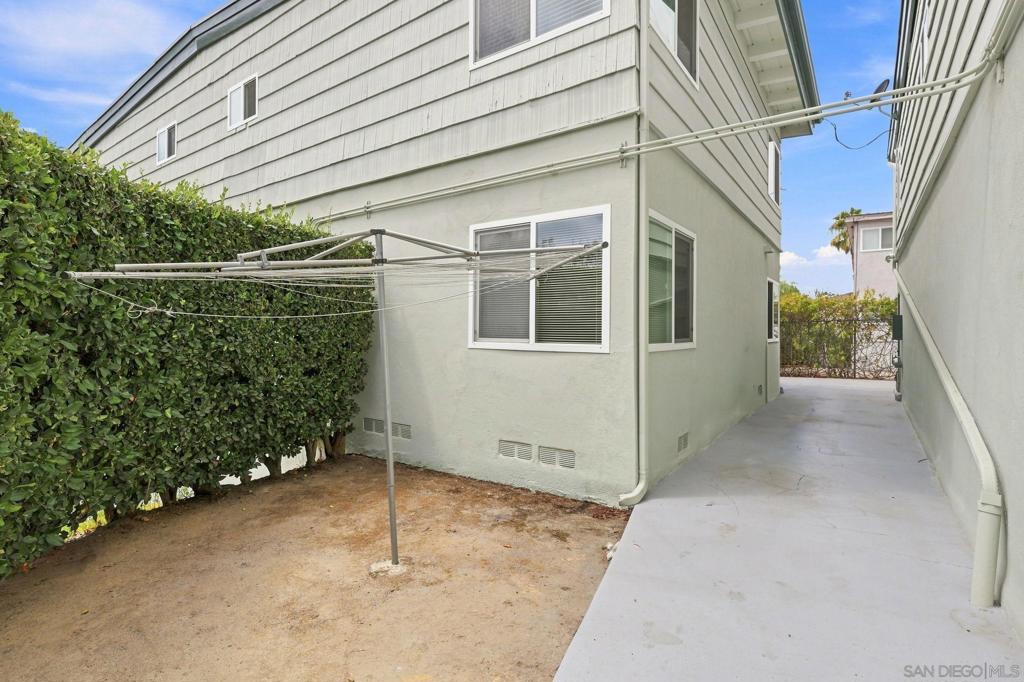 1029 Hayes Ave Property Photo 9