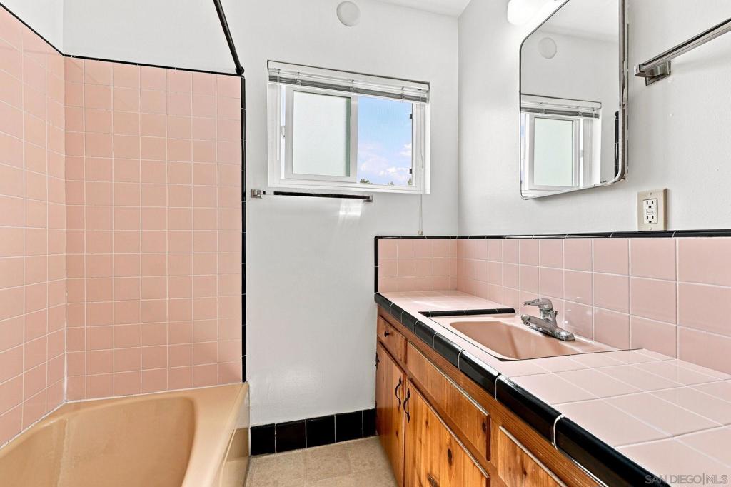 1029 Hayes Ave Property Photo 49