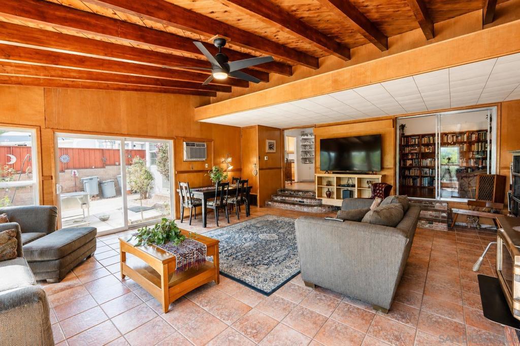 4607 Rolando Blvd Property Photo 8