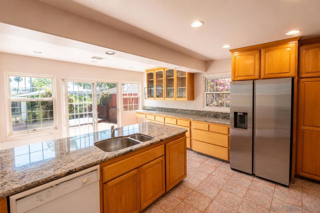 4607 Rolando Blvd Property Photo 9