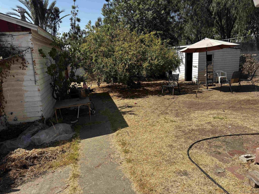 8129 Lemon Grove Property Photo 8