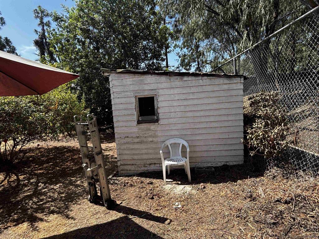 8129 Lemon Grove Property Photo 11