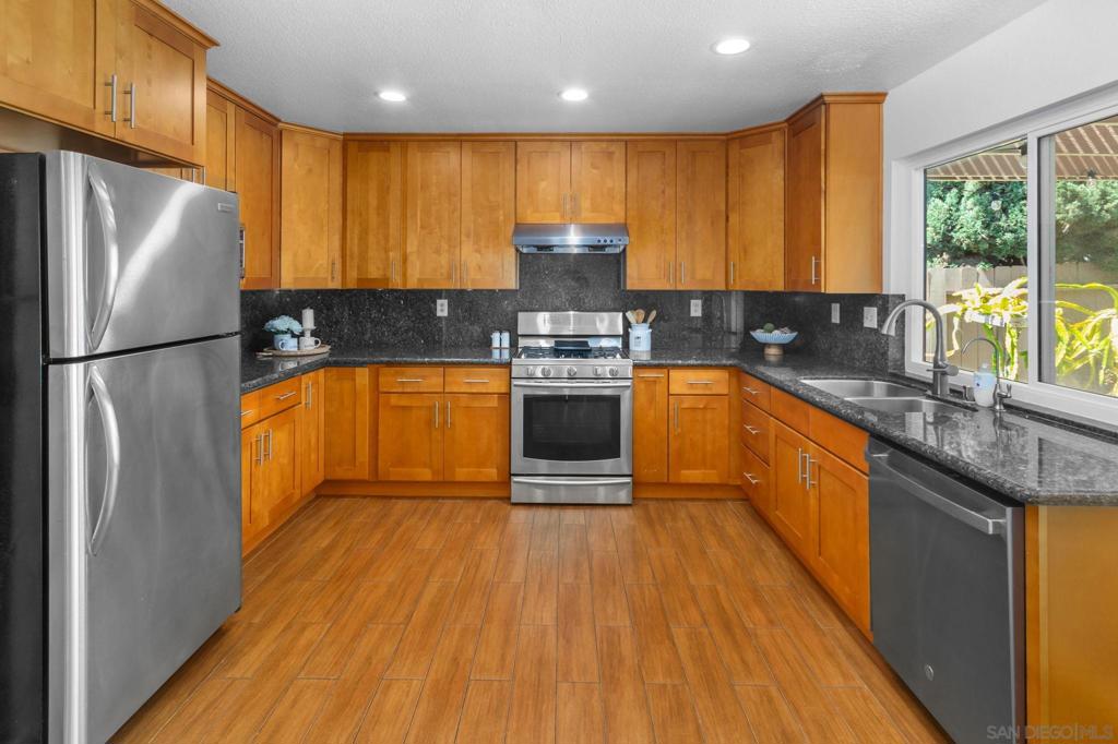 9060 Hatcher Lane Property Photo 10