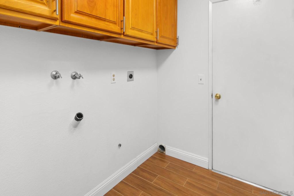 9060 Hatcher Lane Property Photo 23