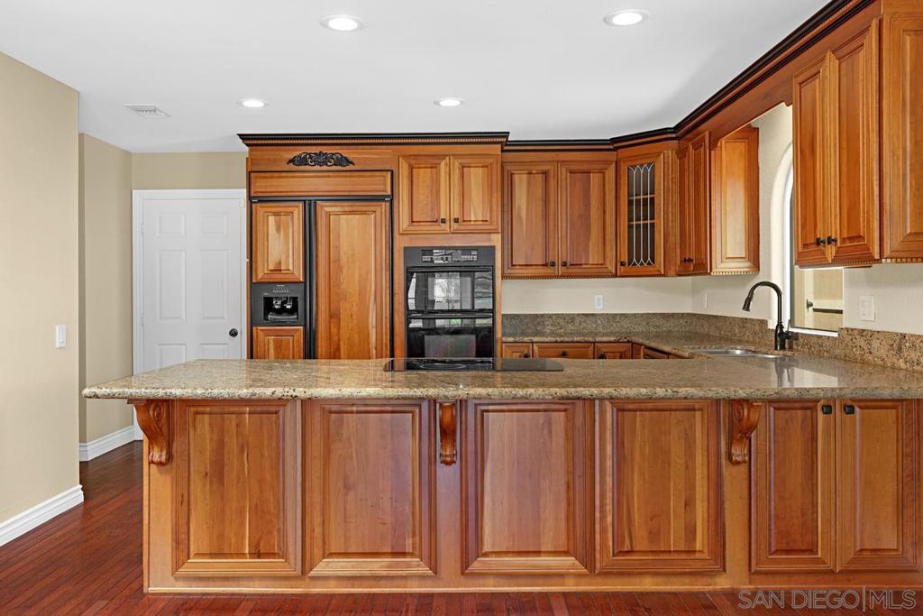 23627 Scarbery Way Property Photo 10